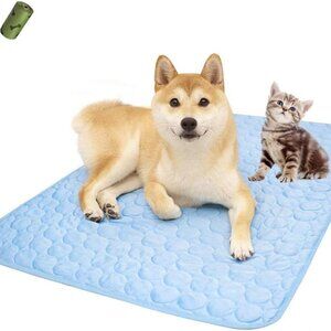 MICROCOSMOS Dog Cooling Mat Blue Breathable Washable Cooling Pad 28 x 22 NEW Cat